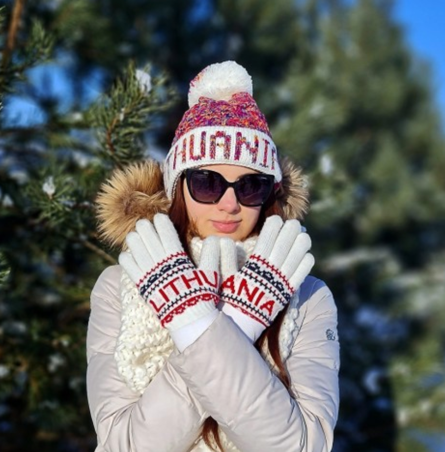 Warm winter, white gloves Lithuania // Šiltos žieminės, baltos spalvos pirštinės Lithuania