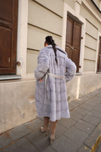 Load image into Gallery viewer, Mink fur coat light blue collor/ Audinės kailiniai žydros spalvos M dydis
