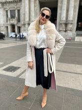 Load image into Gallery viewer, Wool and cashmere coat cardigan creamy beige with fur collar / Vilnonis Paltas
