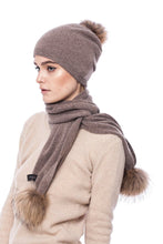 Load image into Gallery viewer, Brown Knitted Cashmere and Wool Hat &amp; Scarf Set with Pompoms / Megztas kašmyro ir vilnos komplektas rudas su kailio bumbulais
