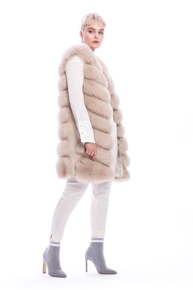 Long vest of beige fox fur / Ilga, smelio spalvos lapės kailio liemenė