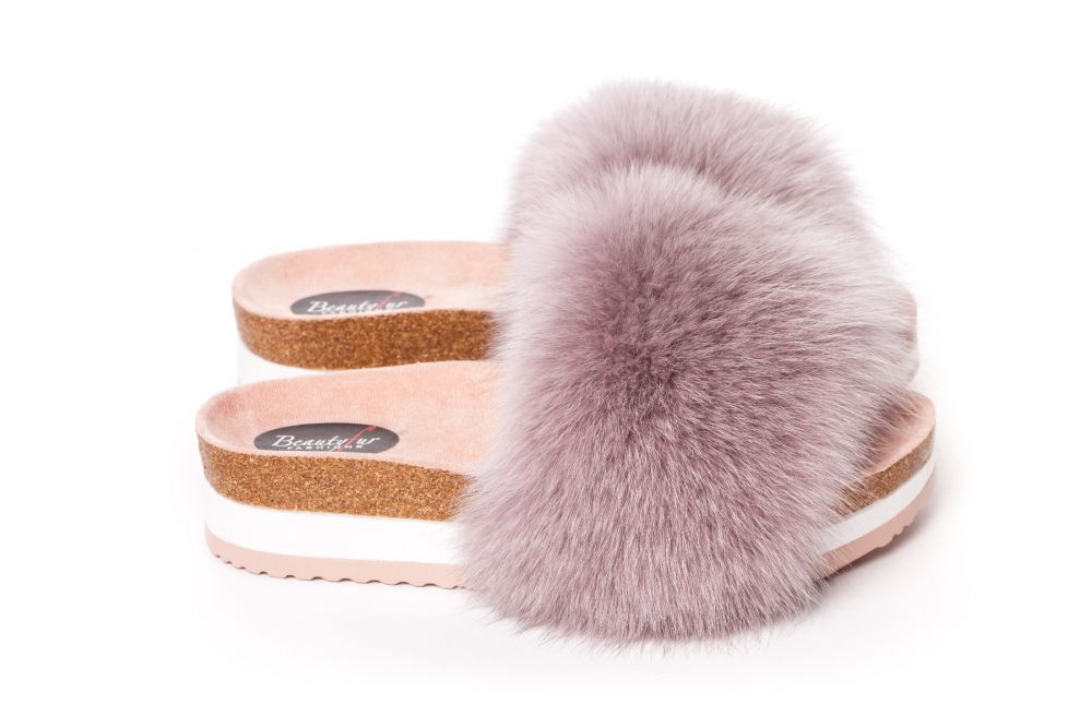 Slippers with fox fur in dusty rose / Šlepetės su lapės kailiu, pilkšvas